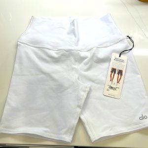 Alo High-waist biker short